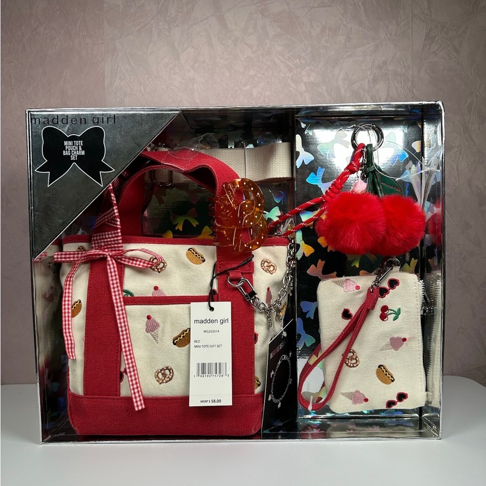 Madden Girl Red and Cream Food Patterned Mini Tote Gift Set - Picture 11 of 11